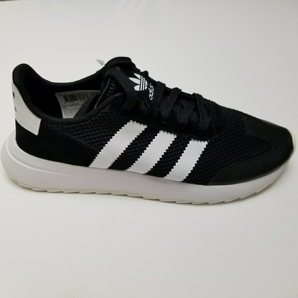 NEW Women's adidas Flashback Athletic Shoes - Picture 4 of 8